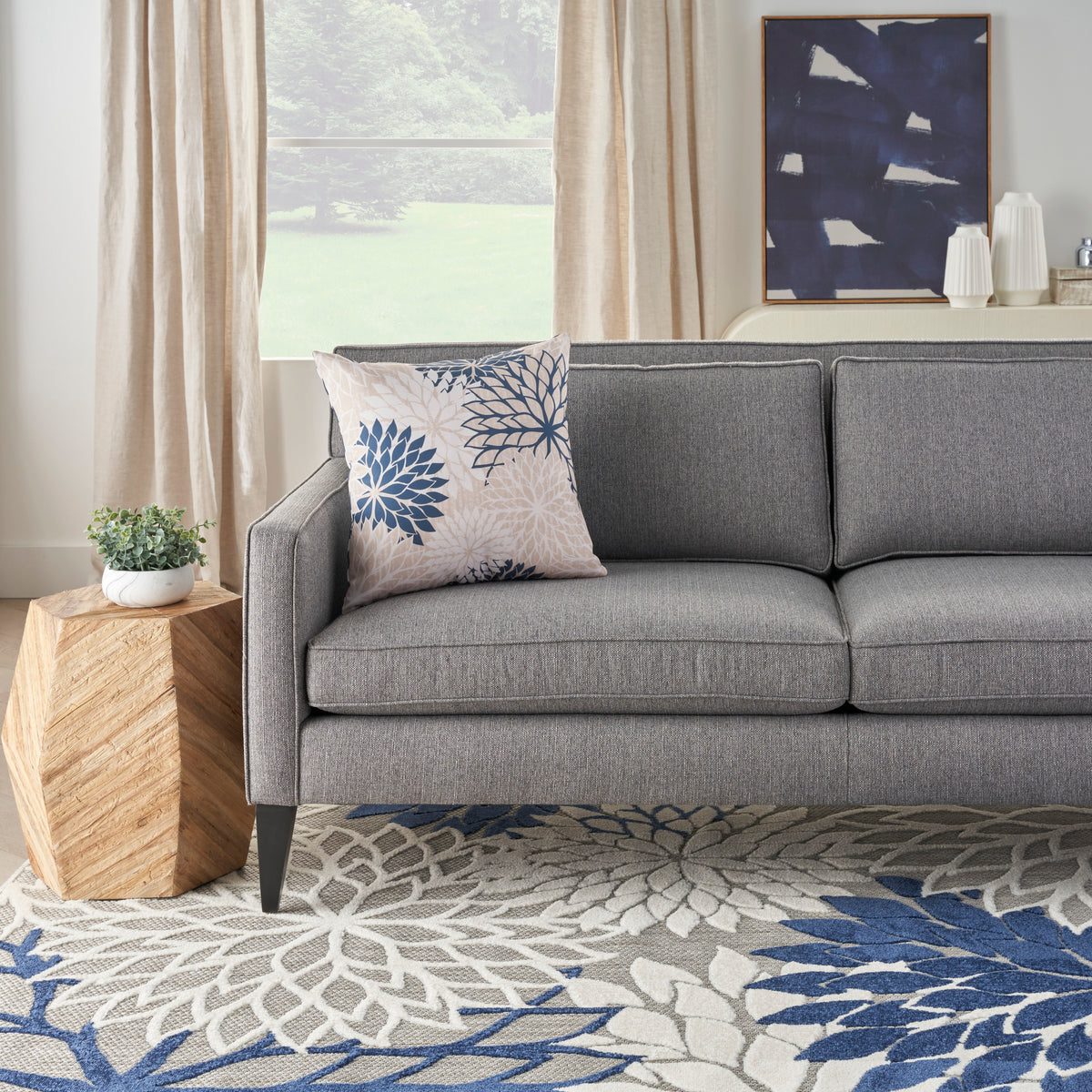 Aloha ALH05 Ivory/Navy 20" x 20" Throw Pillows