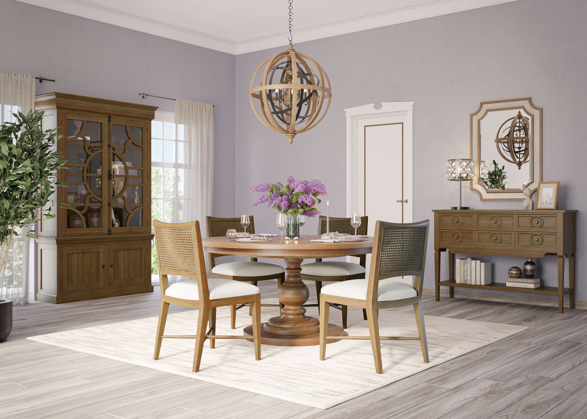 Goucho Round Dining Table 60'' in Straw Wash