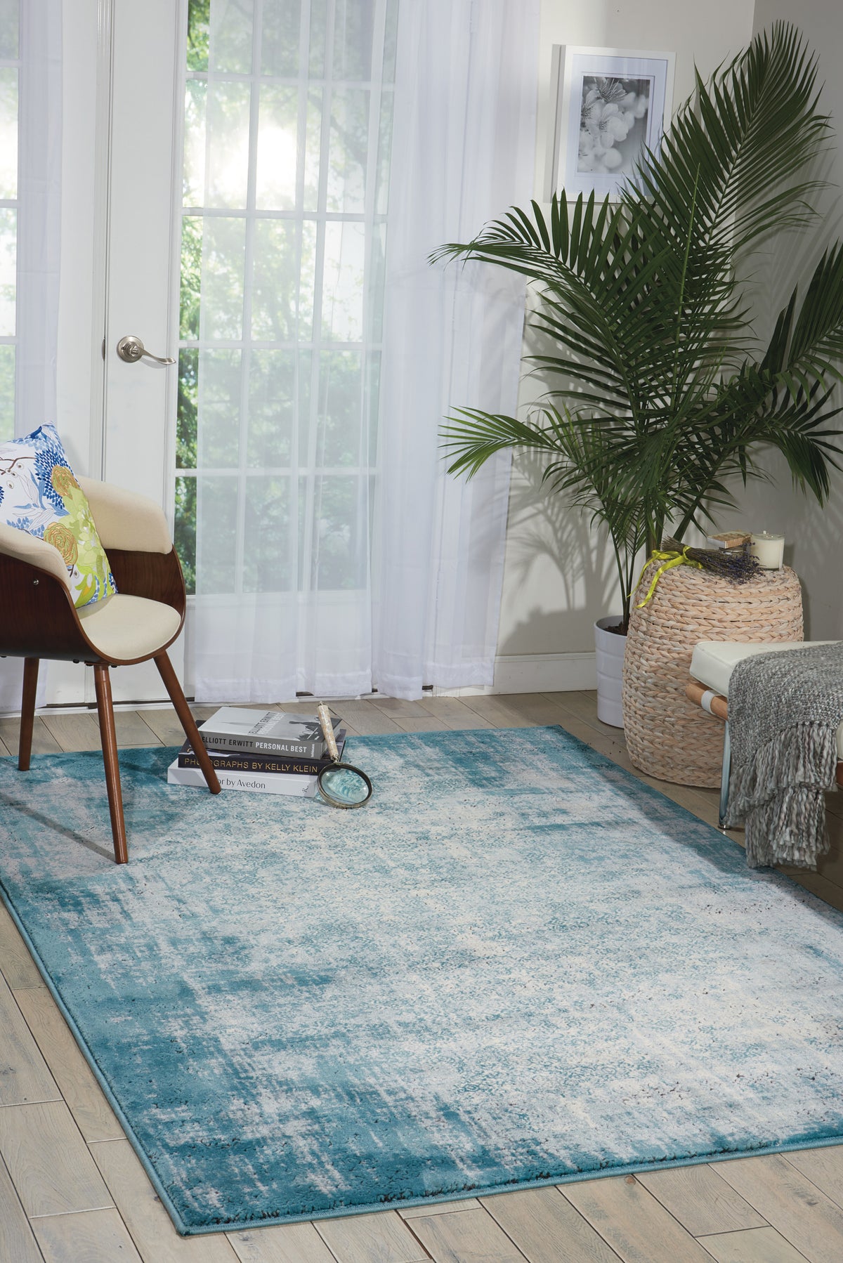 Karma KRM06 Ivory/Blue Rug