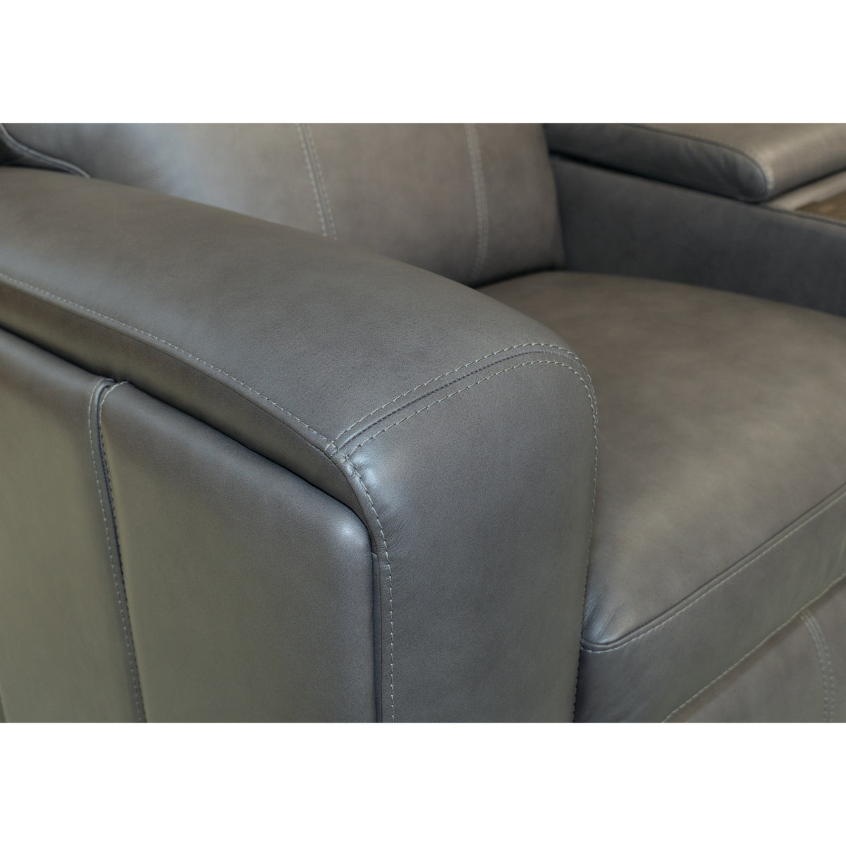 Wyatt Leather Power Reclining Loveseat with Console & Power Headrests & Lumbar