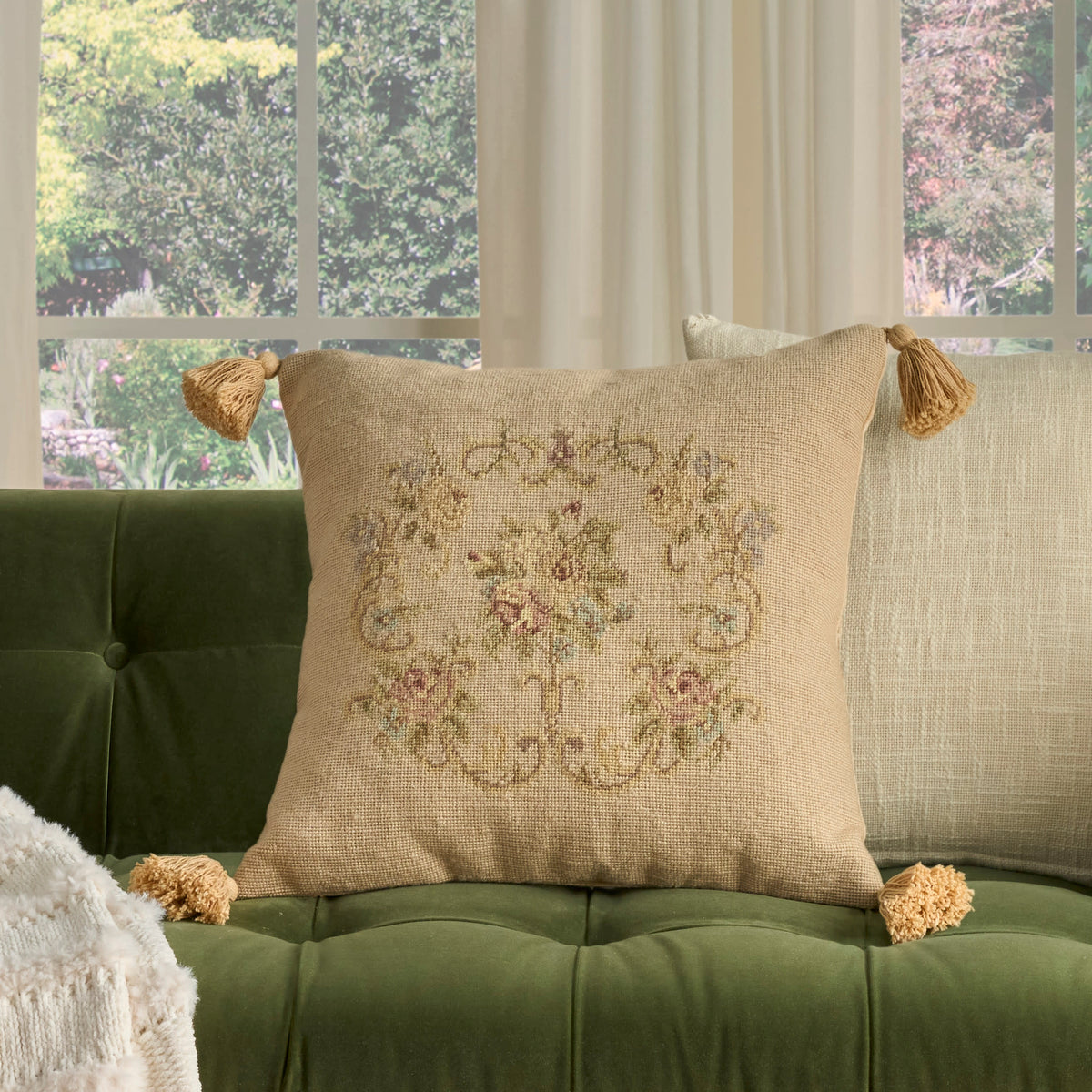 Vintage Pillow VAN4 Beige 20" x 20" Throw Pillows