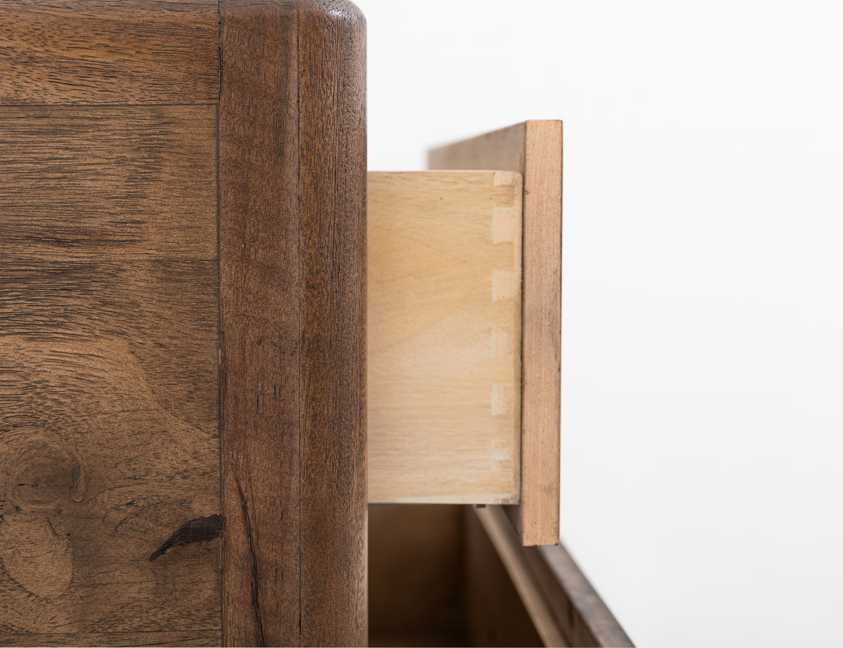 Praga Chest, 4 Drawer