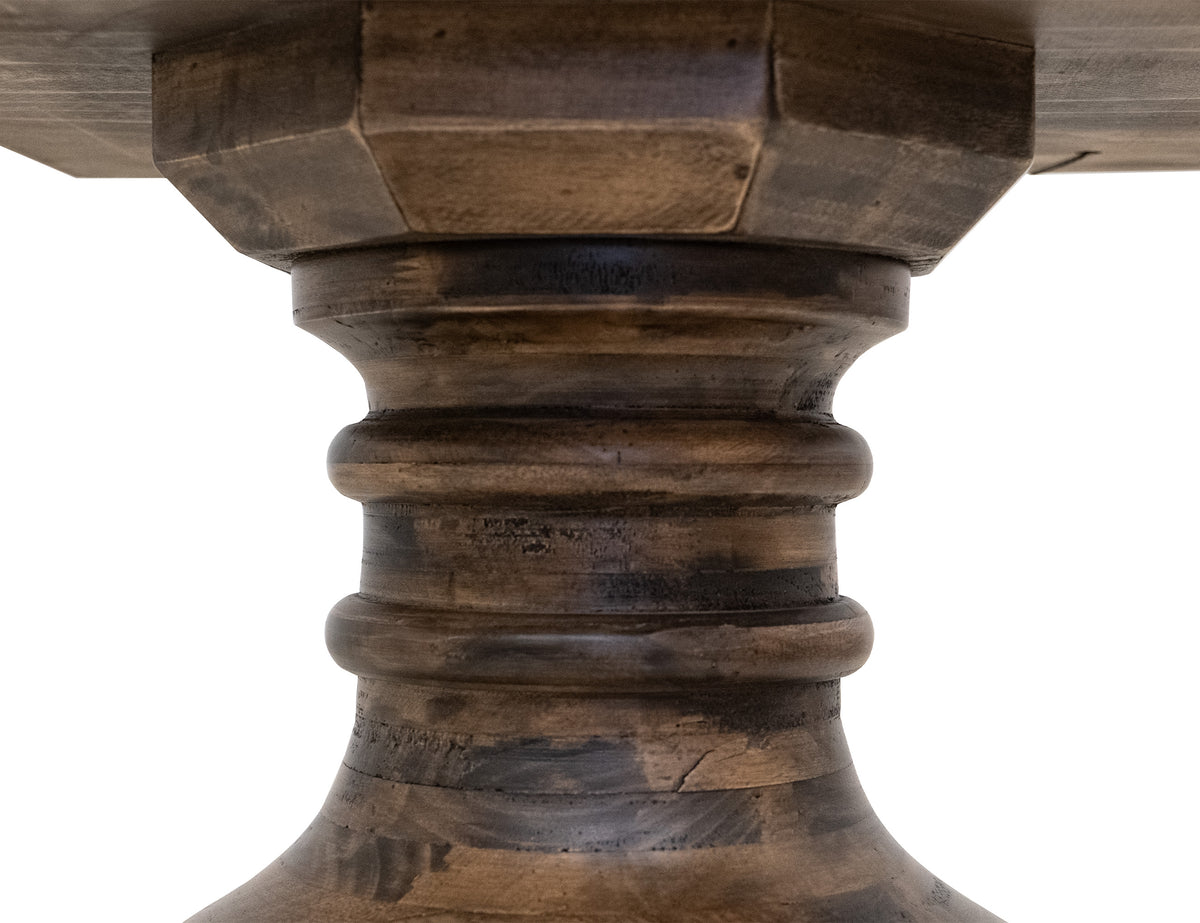 Lumiere Round Table, Base