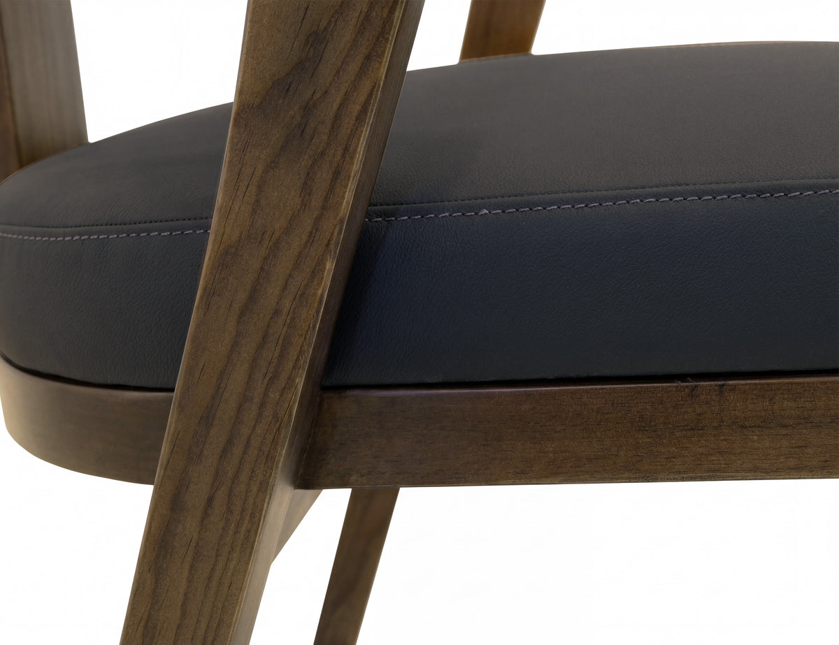 Zaphiro Upholstered Chair, Blue, (100% Leather)