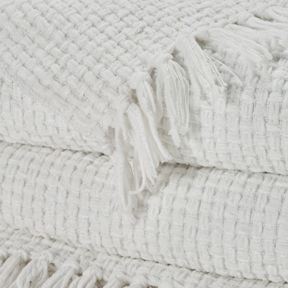 Lifestyle ZH225 White 50" x 60" Throw Blankets