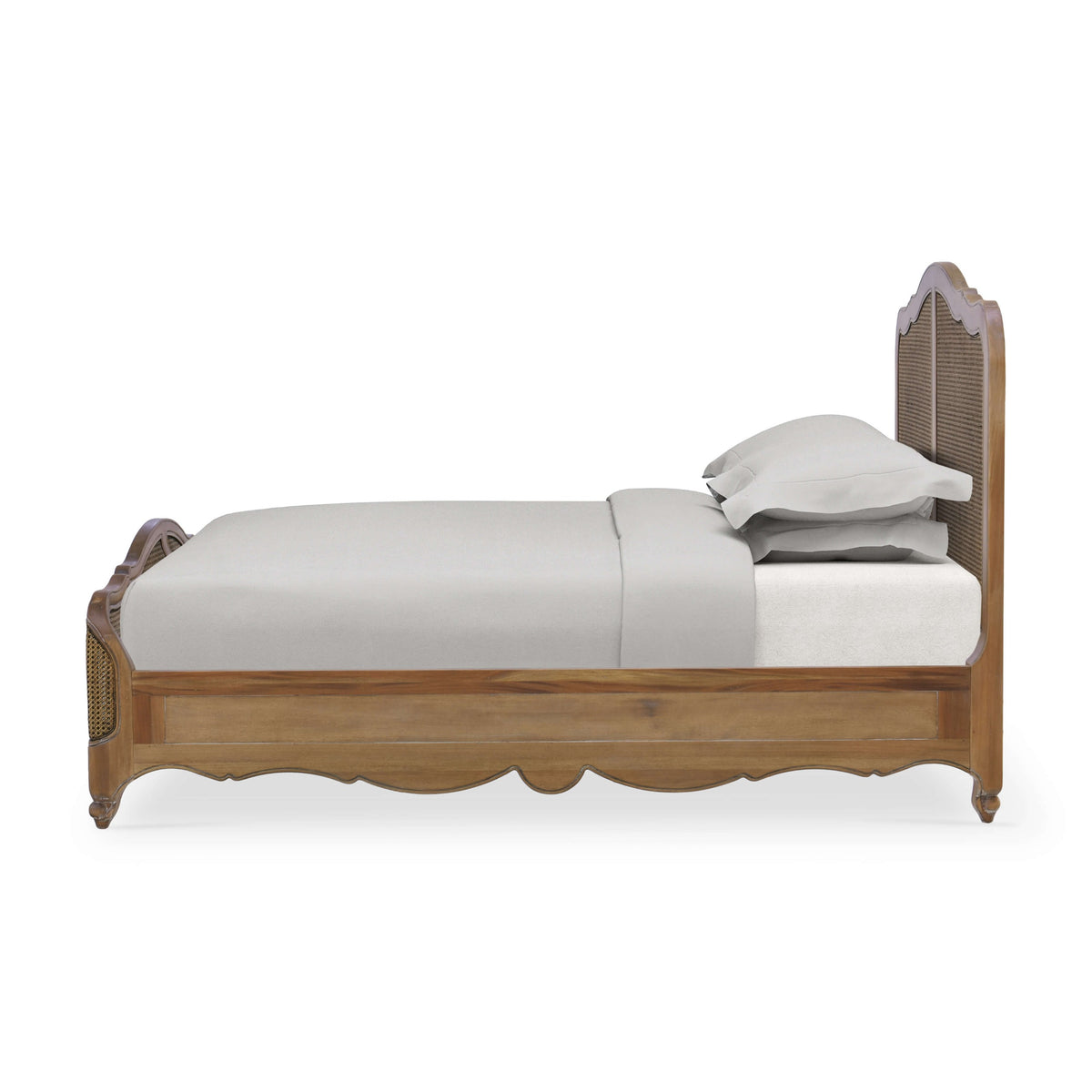 Covington Bed Queen in Straw Wash w/ Rattan Glaze