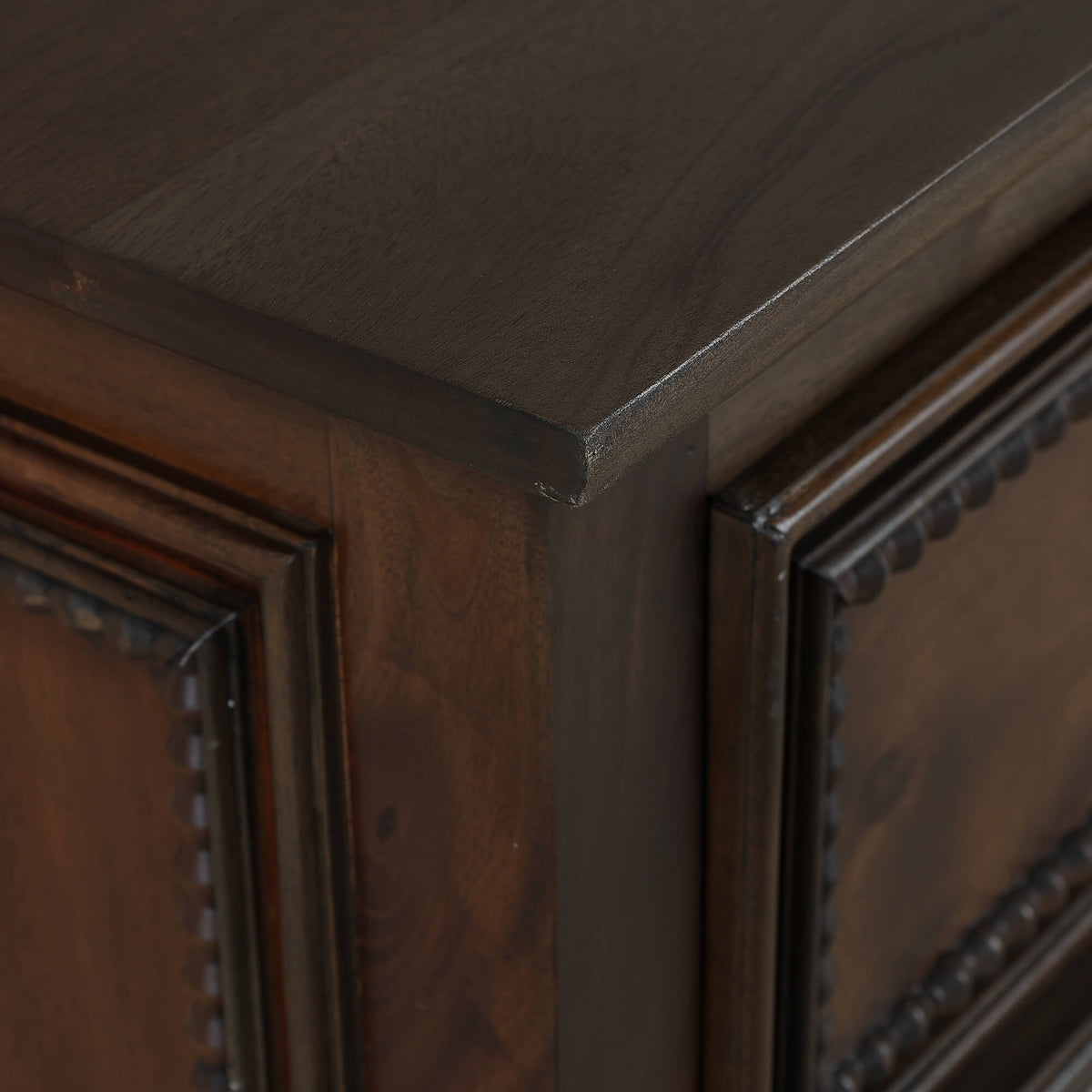 Vivienne 7 Drawer Dresser in Walnut