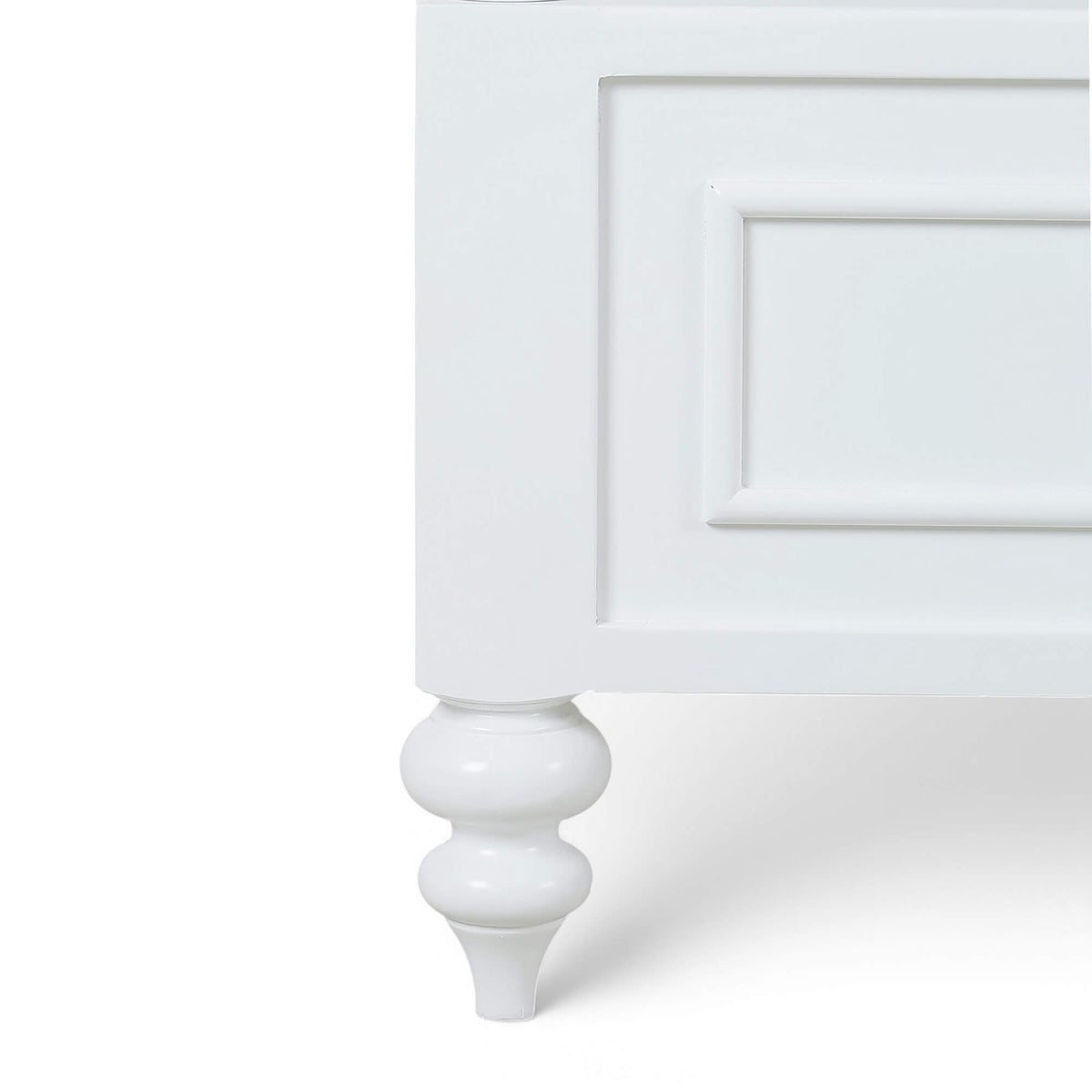 Savannah Bed King in True White (* adjustable posters)