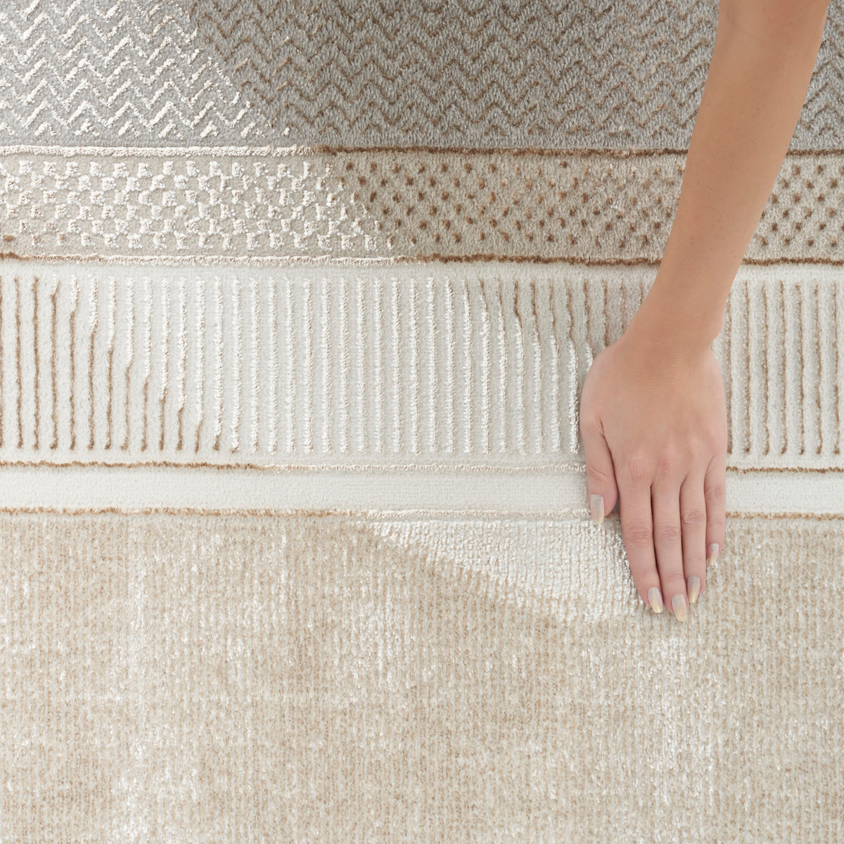 Glitz GLZ07 Ivory Rug