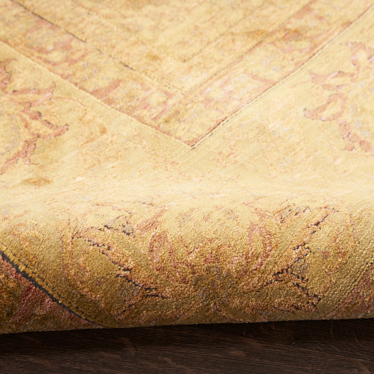 Luxurious LRS02 Gold Rug
