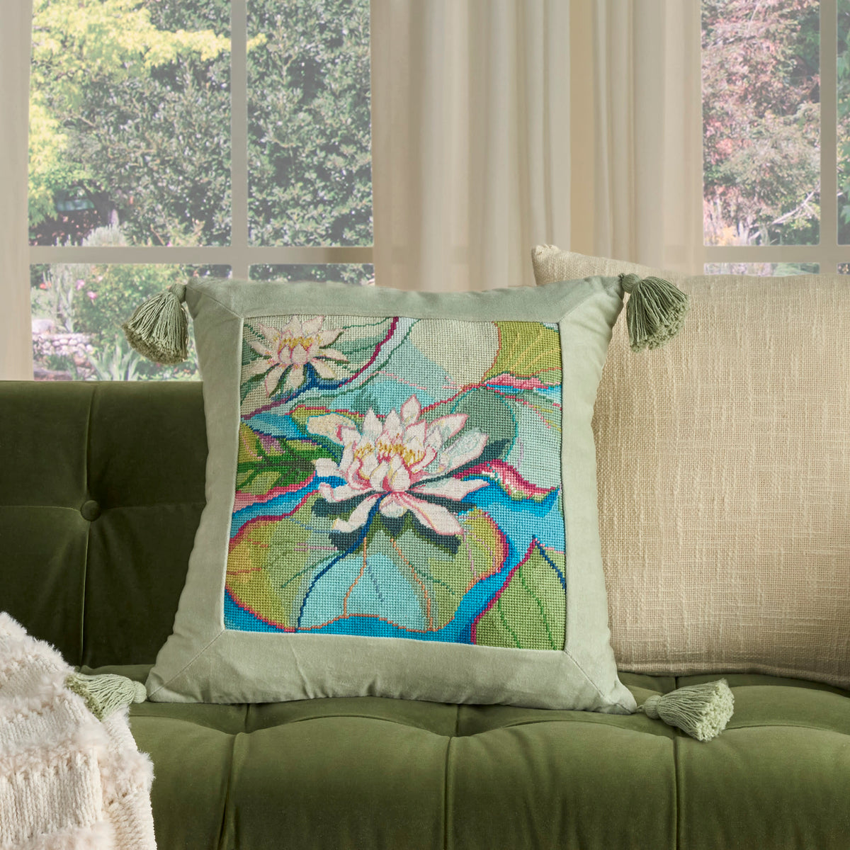 Vintage Pillow V8411 Blue 19" x 19" Throw Pillows