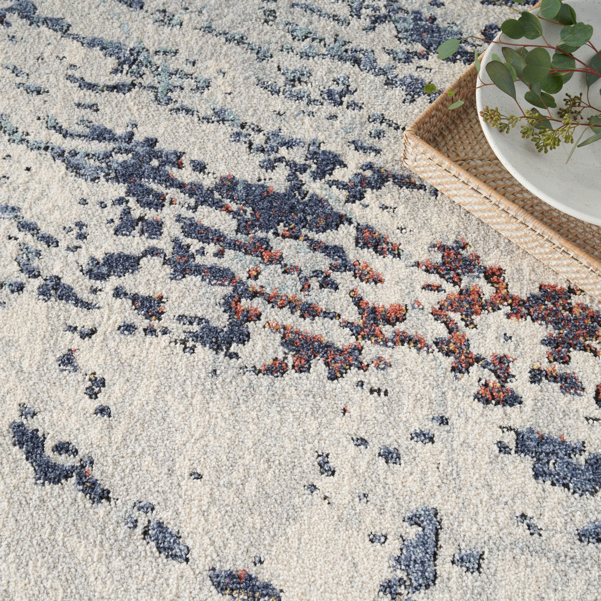Motion MTT04 Ivory Blue Rug
