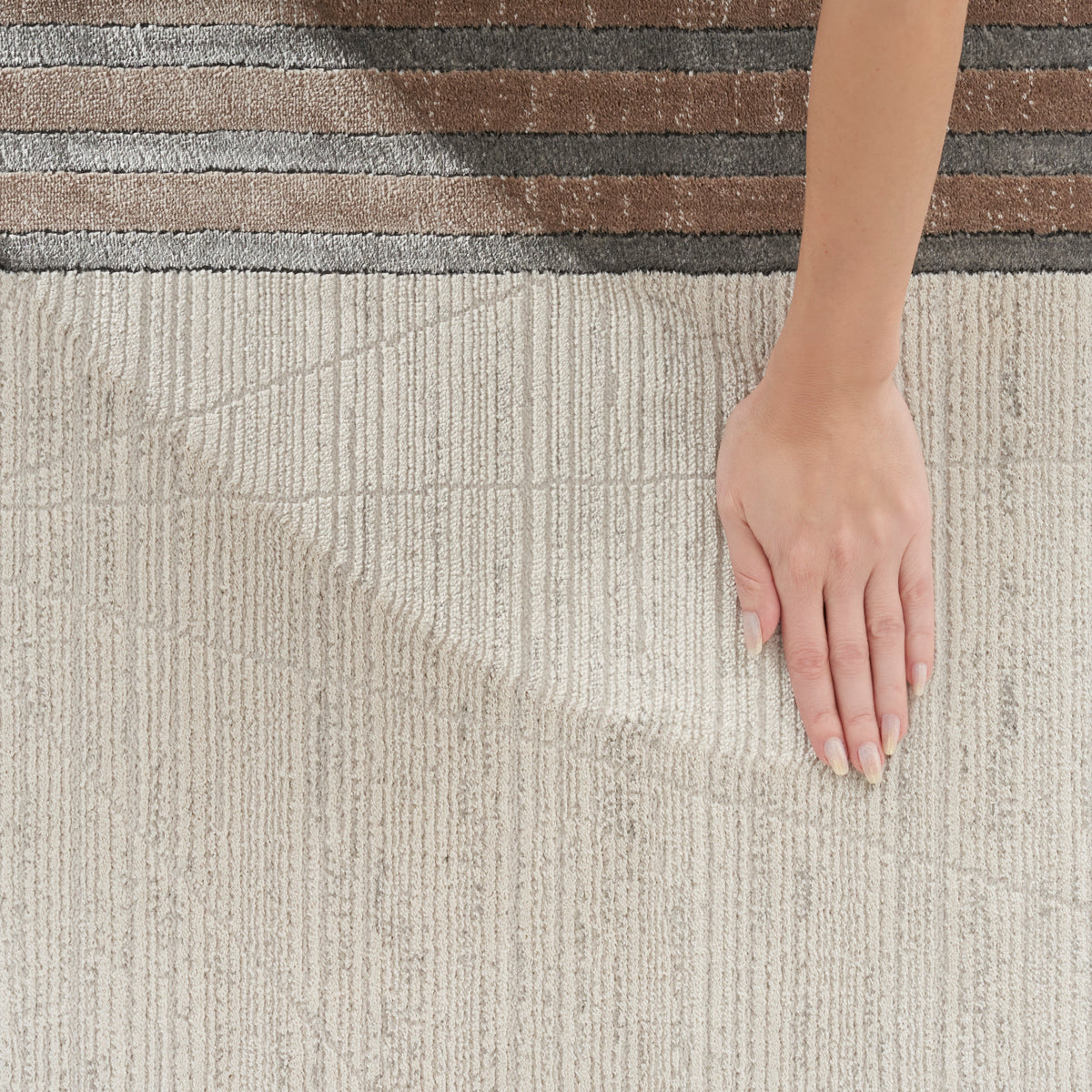 Desire DSR01 Ivory Silver Rug