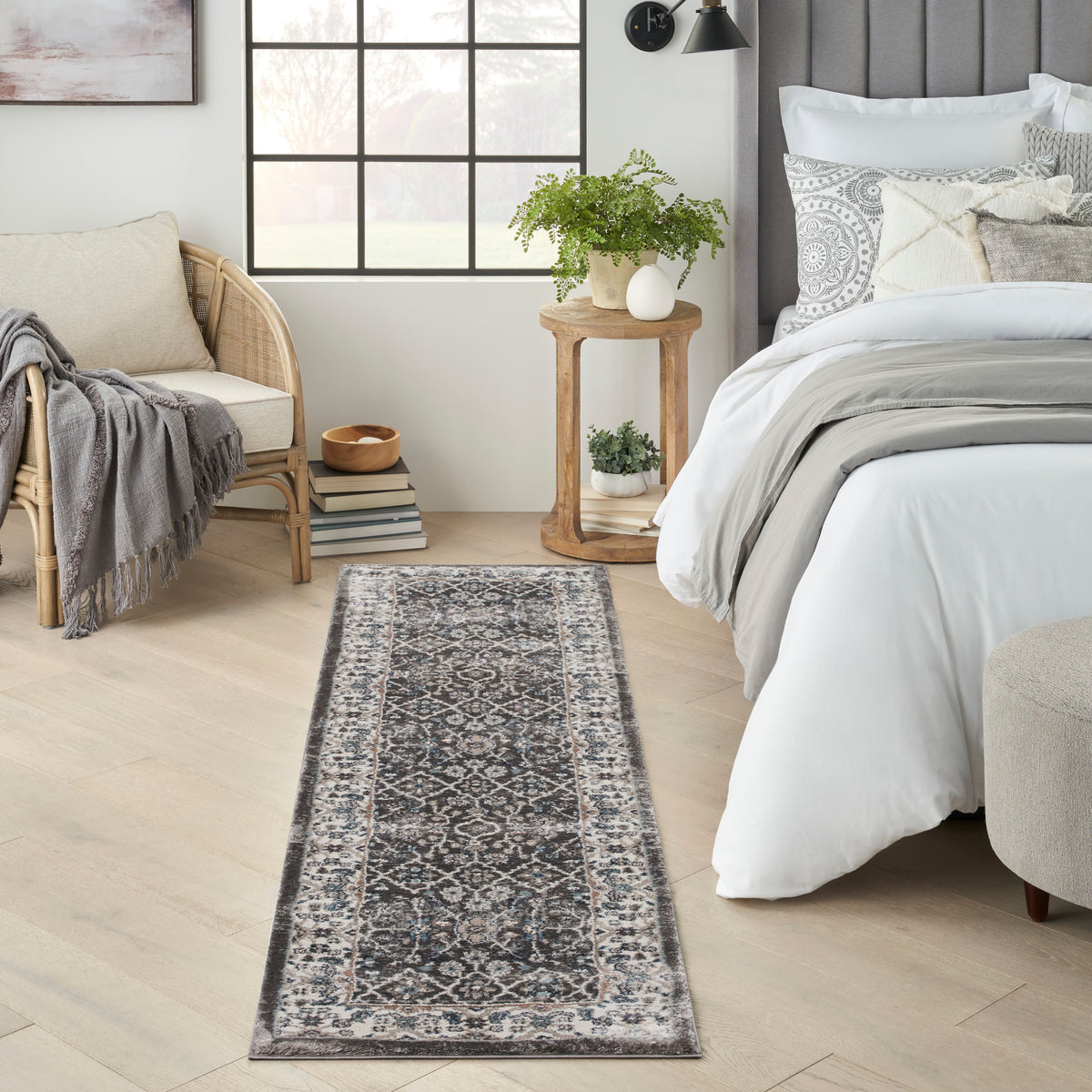 American Manor AMR01 Grey Ivory Rug