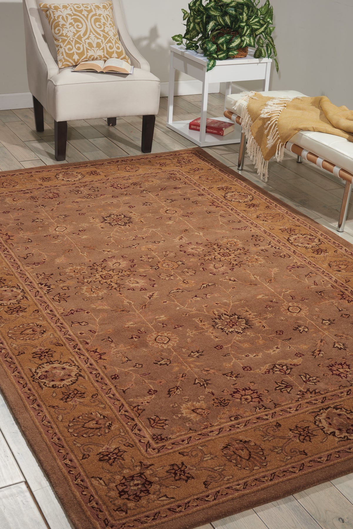 Heritage Hall HE02 Green Rug
