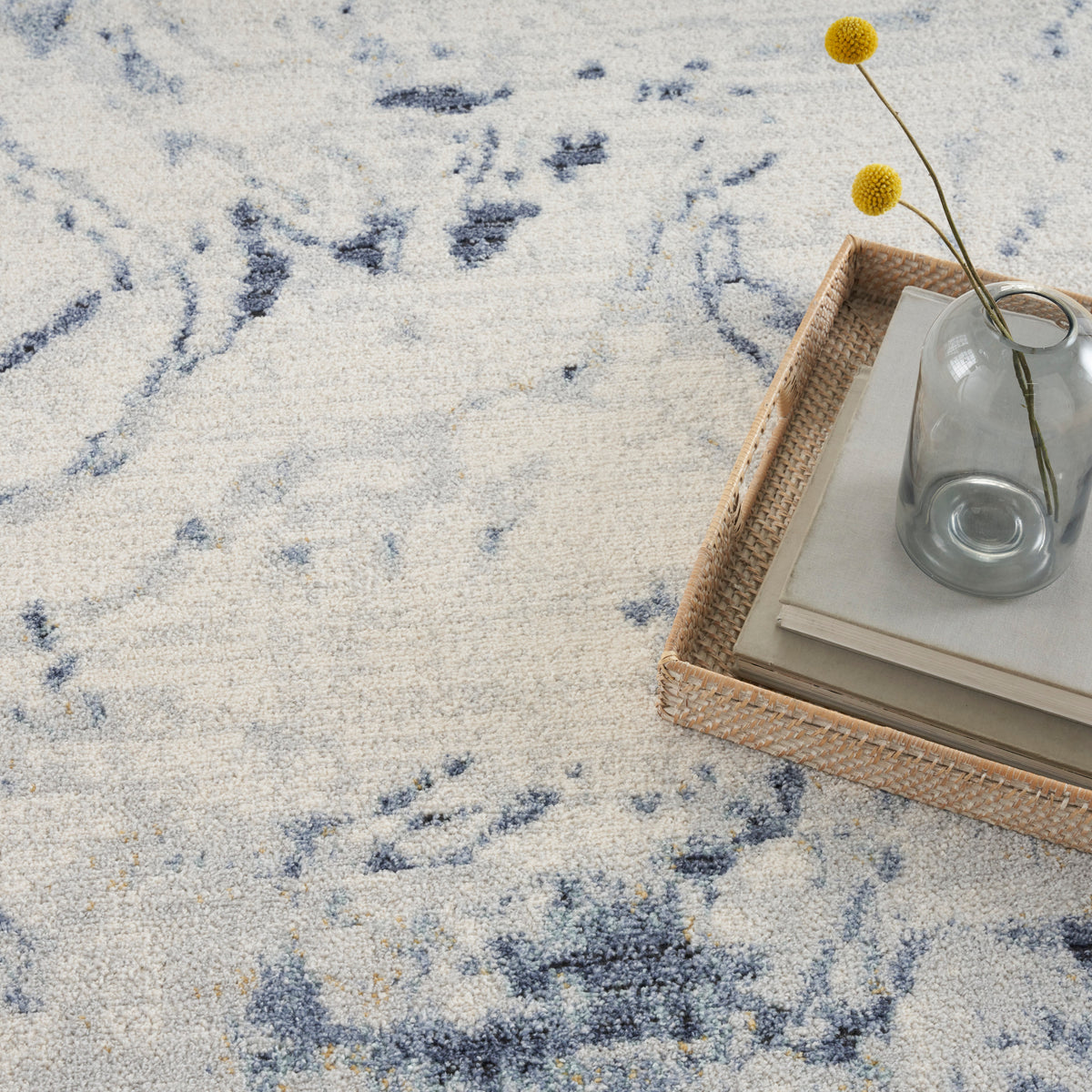 Motion MTT06 Ivory Blue Rug