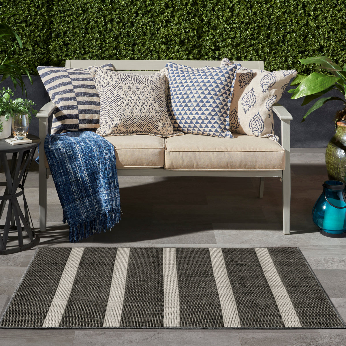 Positano POS03 Black Ivory Rug