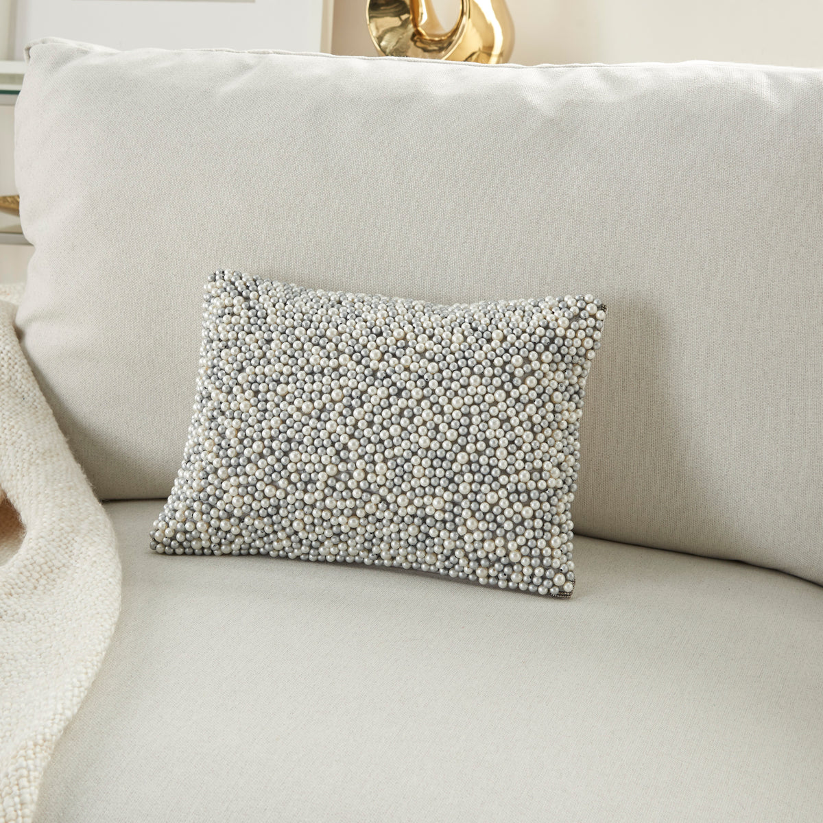 Sofia Z2001 Ivory/Silver 10" x 14" Throw Pillows