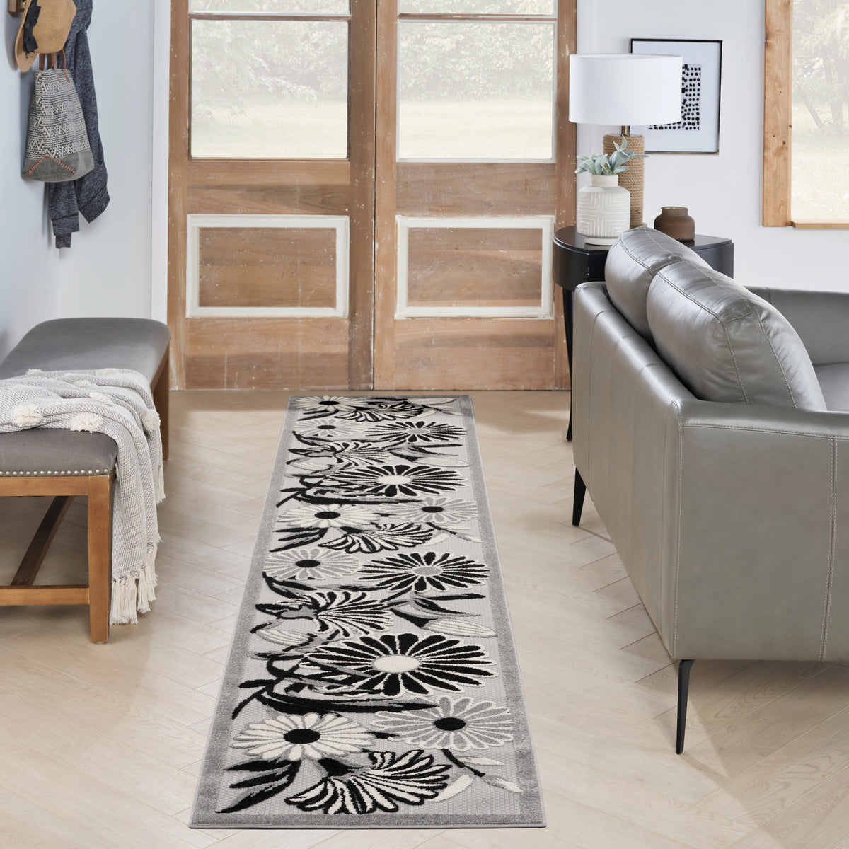 Aloha ALH33 Black White Rug