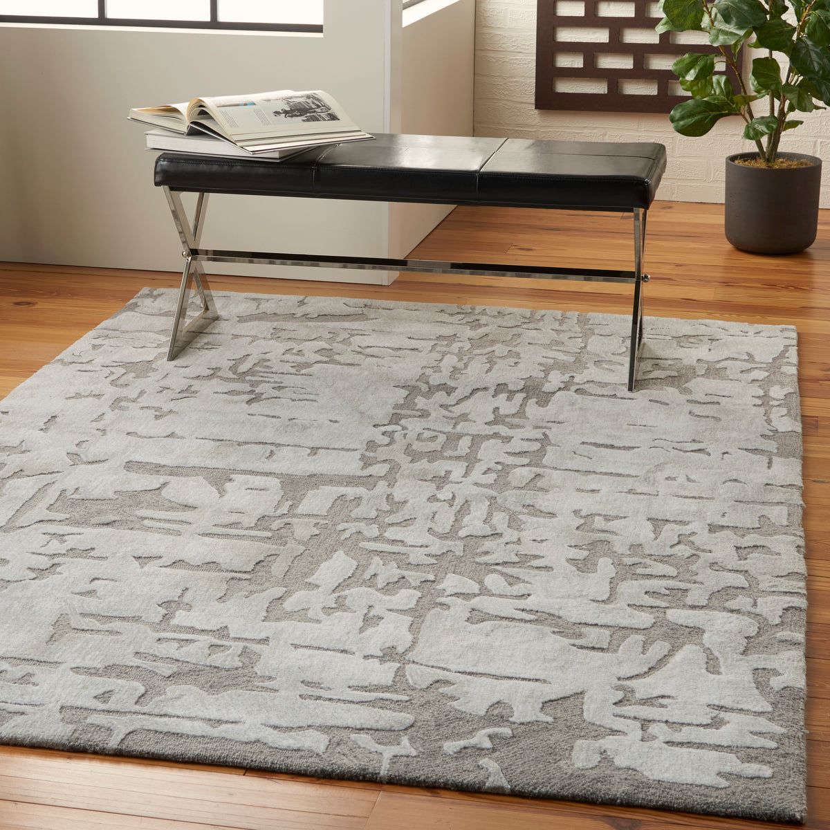 Symmetry SMM03 Ivory/Taupe Rug