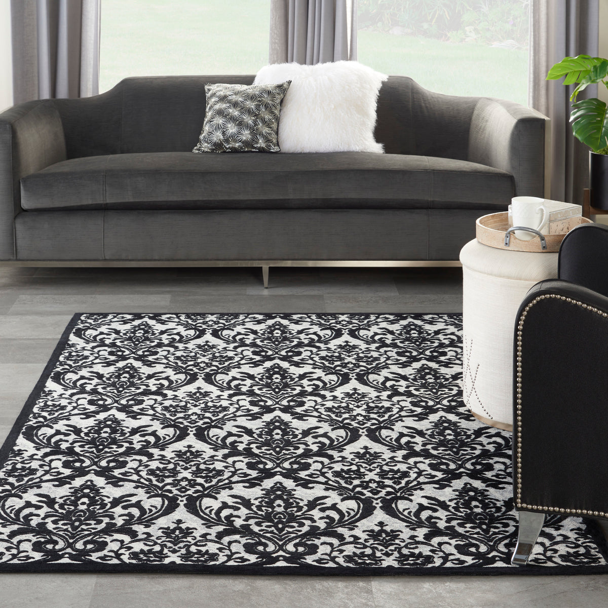 Damask DAS02 Black White Rug
