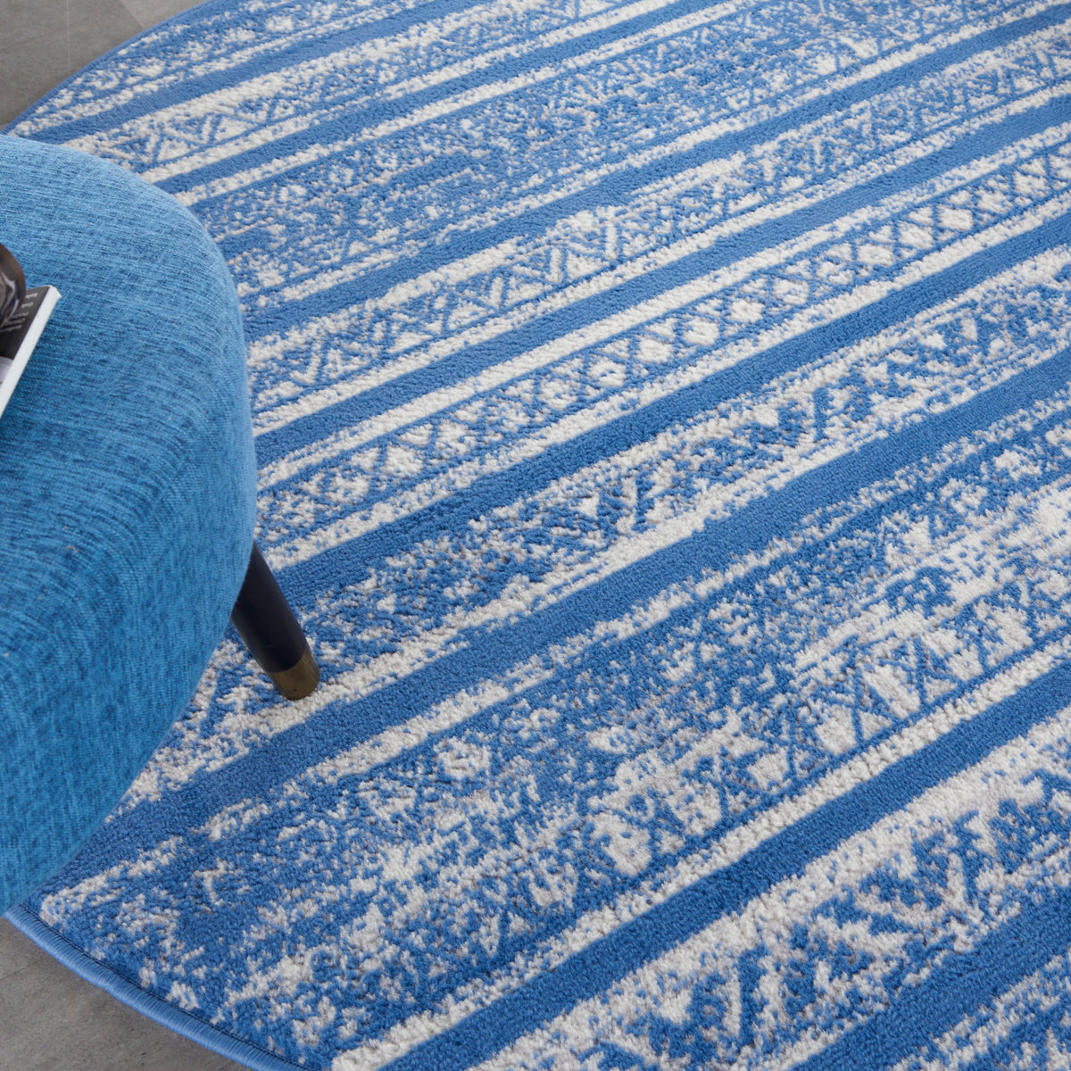 Whimsicle WHS16 Light Blue Ivory Rug