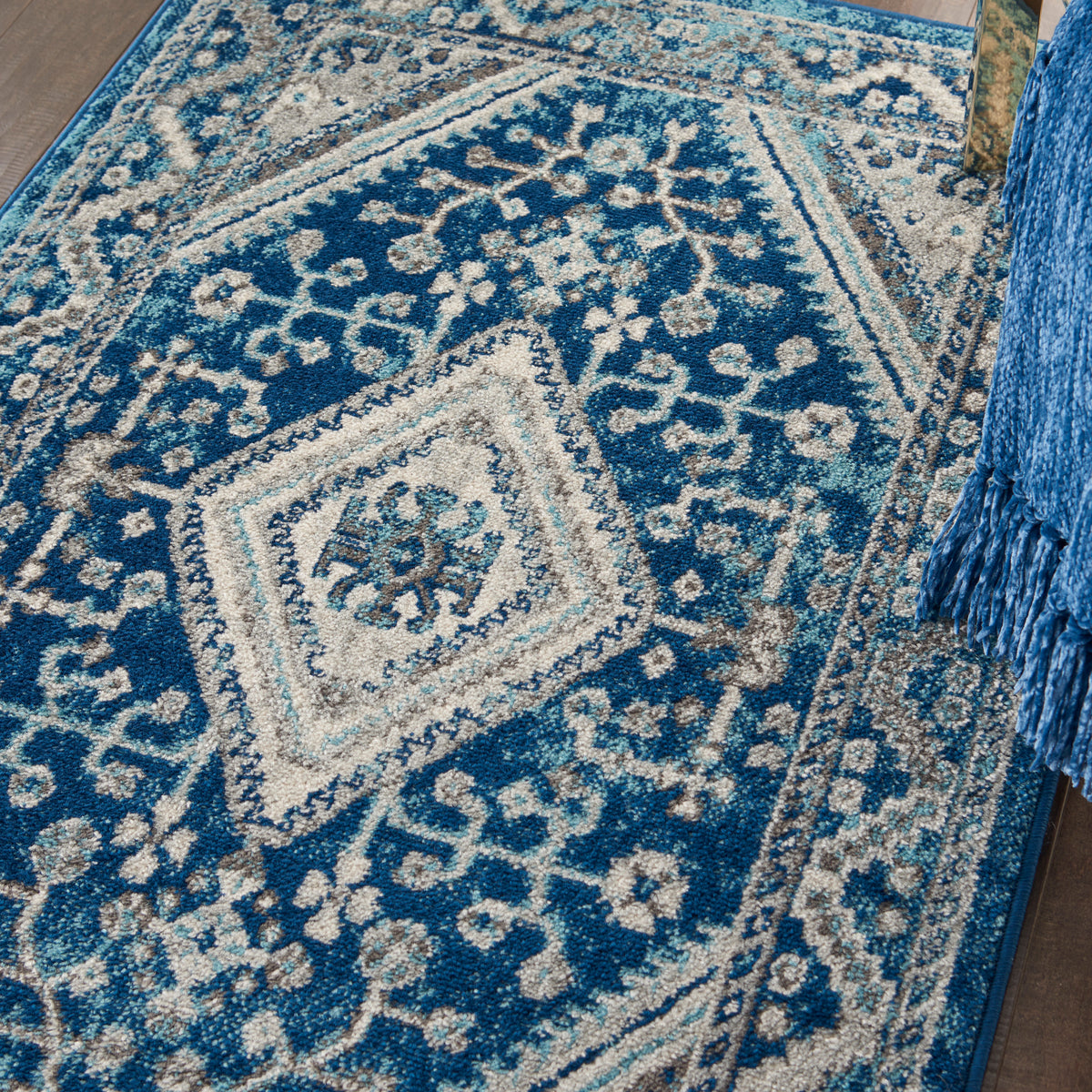 Persian Vintage PRV03 Ivory Blue Rug