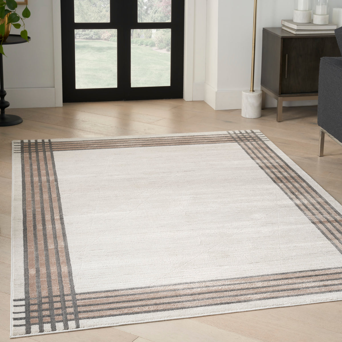 Desire DSR01 Ivory/Silver Rug