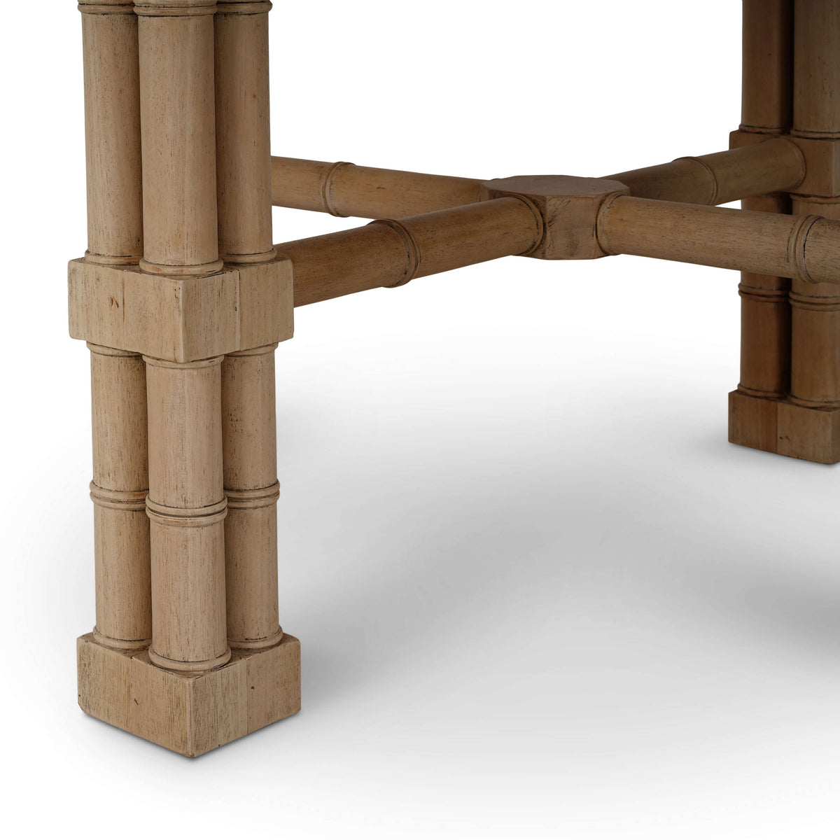 Farringdon Round Dining Table 60'' In Fruitwood
