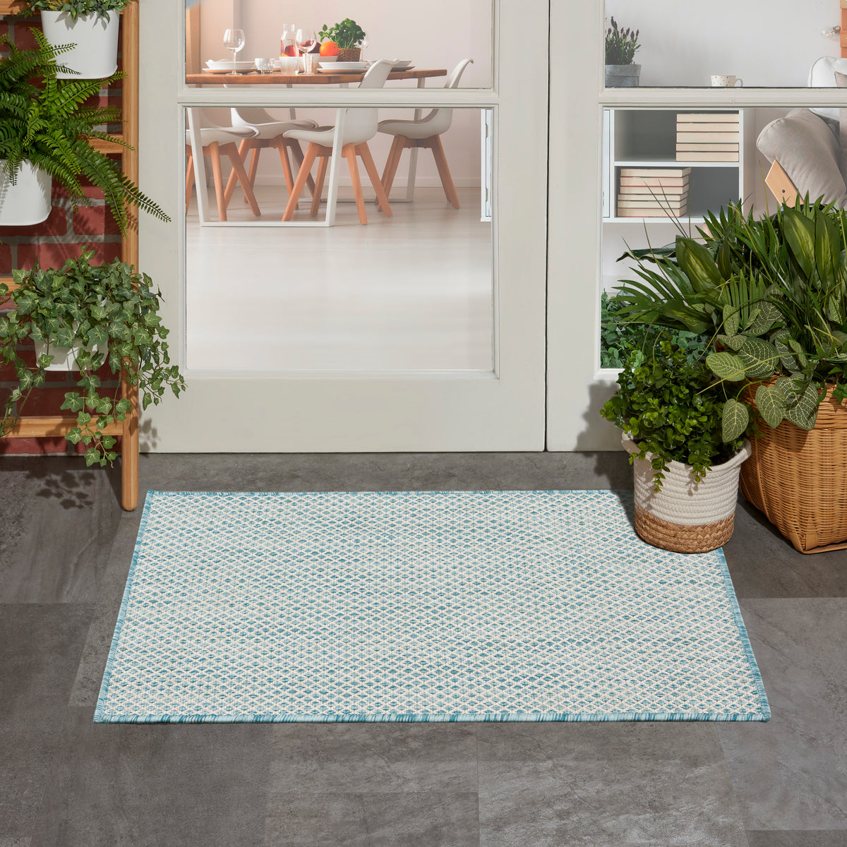 Courtyard COU01 Ivory Aqua Rug