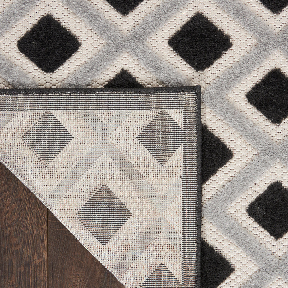 Aloha ALH26 Black White Rug