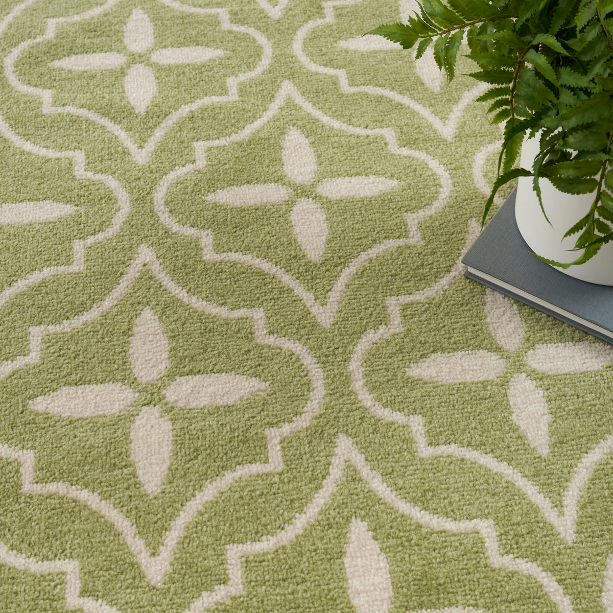 Nourison Essentials NRE04 Green Ivory Rug