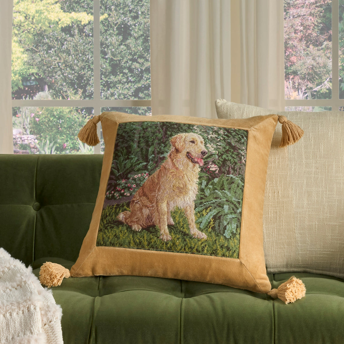 Vintage Pillow V6045 Green 20" x 20" Throw Pillows