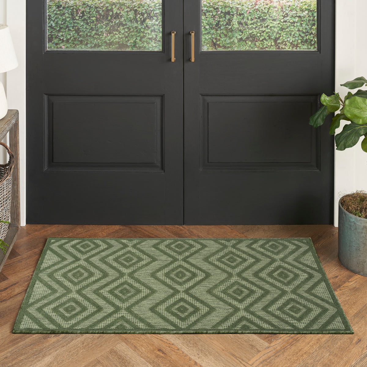 Versatile NRV01 Green Rug