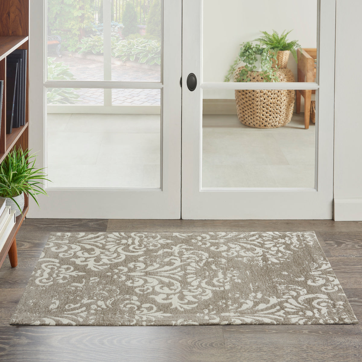 Damask DAS03 Ivory/Grey Rug