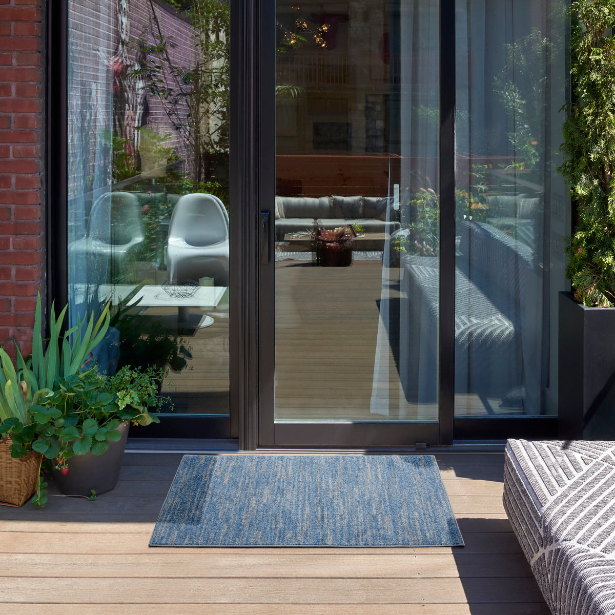 Nourison Essentials NRE01 Blue Grey Rug