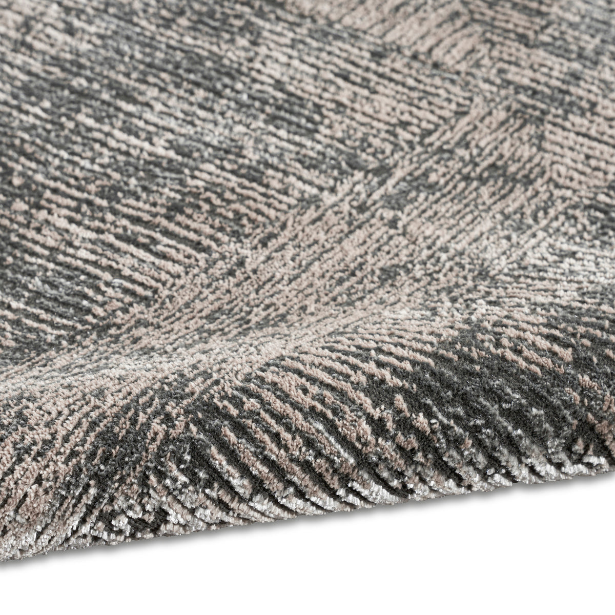 CK024 Irradiant IRR01 Black Ivory Rug