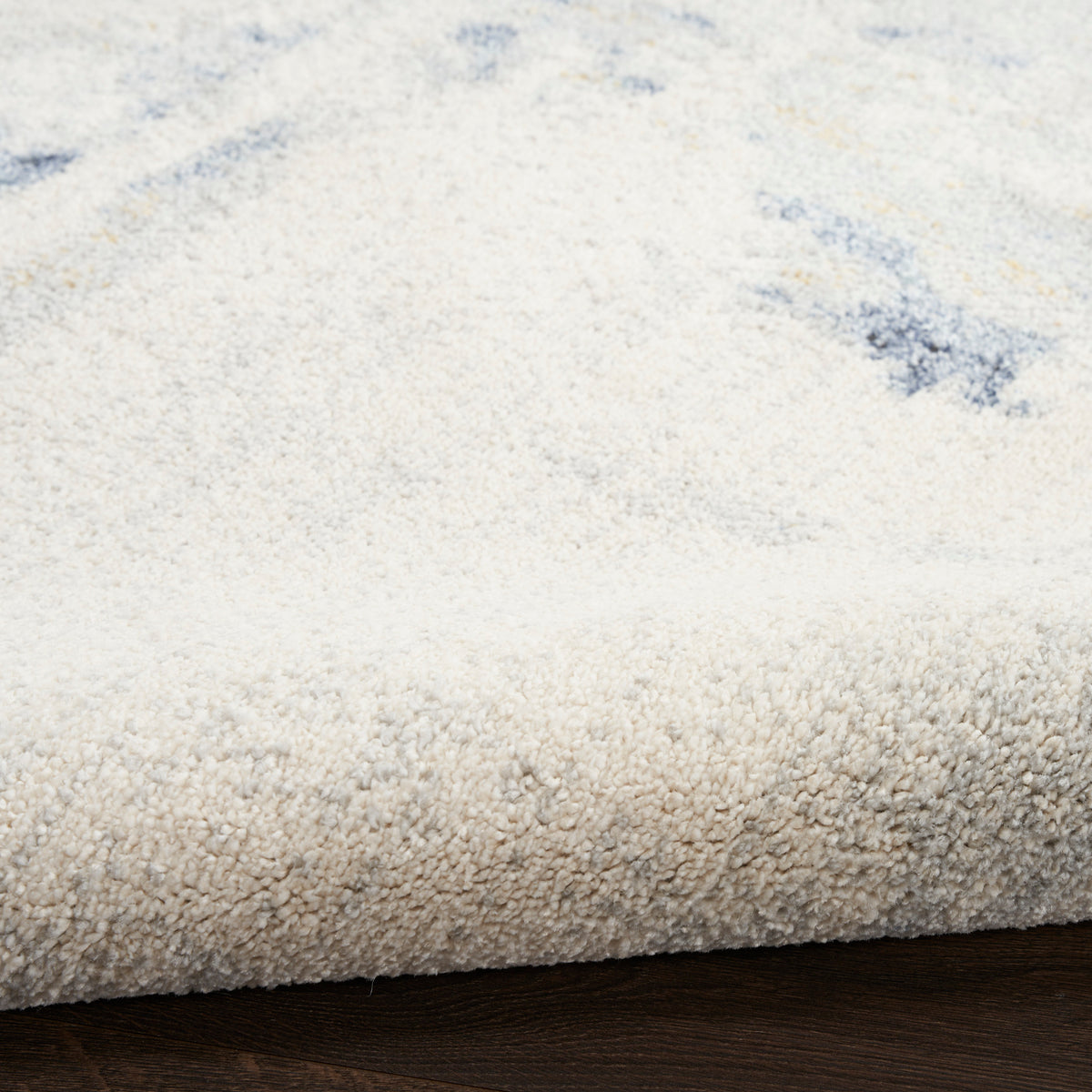 Motion MTT06 Ivory Blue Rug