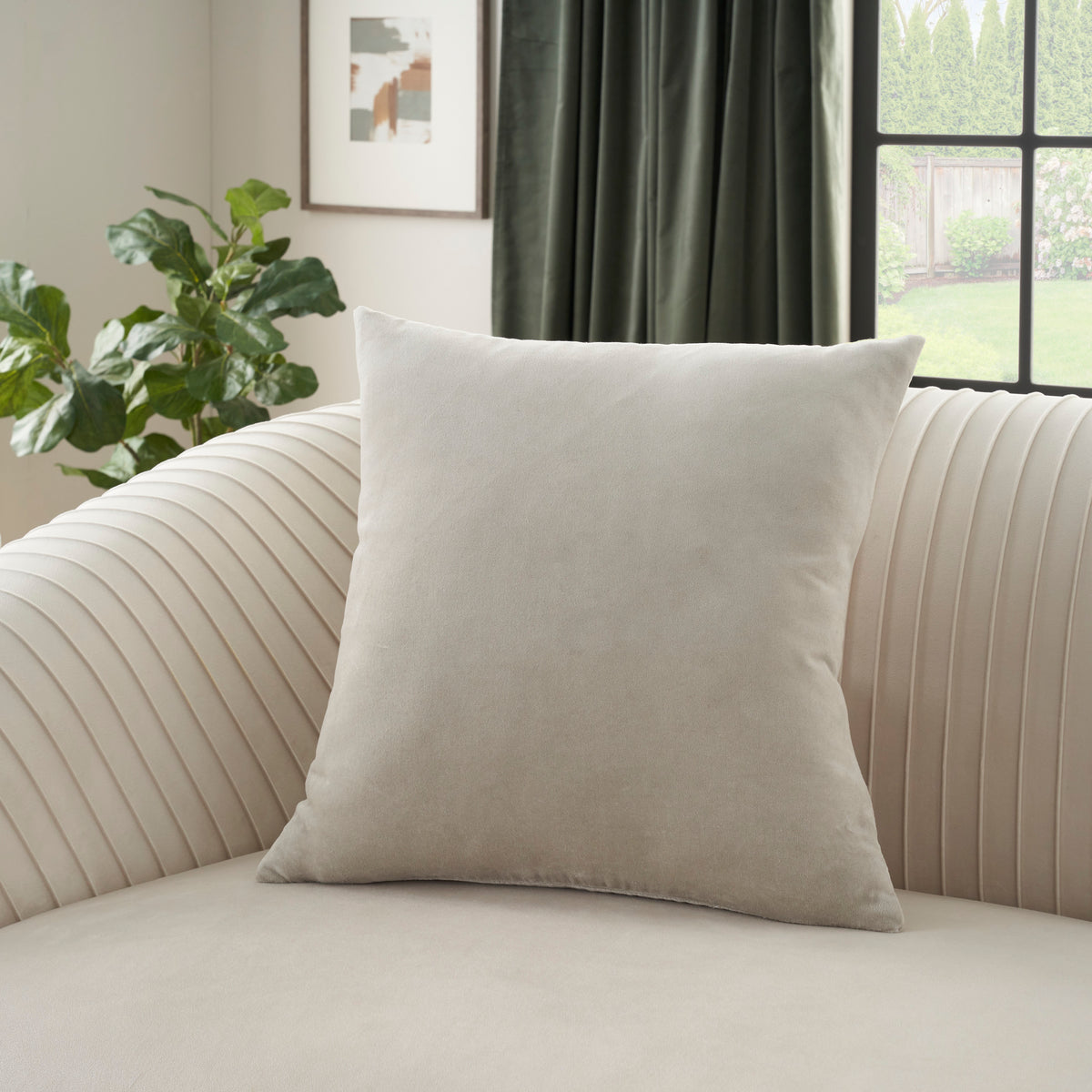 Sofia ZH103 Grey 20" x 20" Throw Pillows