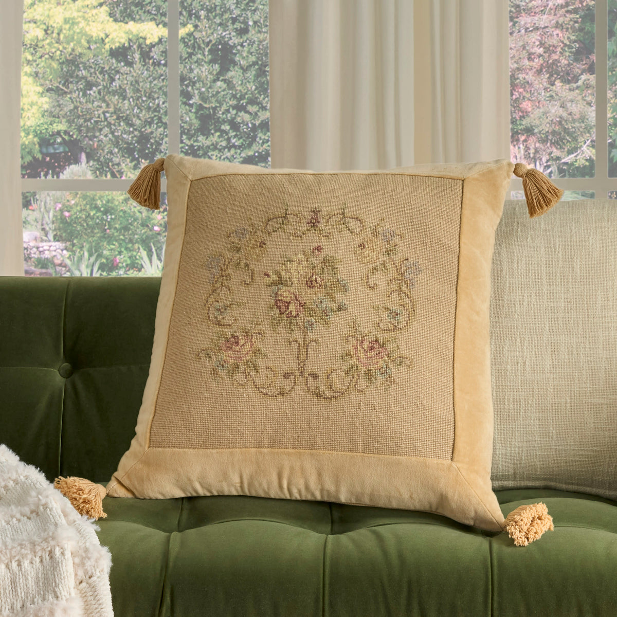 Vintage Pillow VAN4 Beige 22" x 22" Throw Pillows