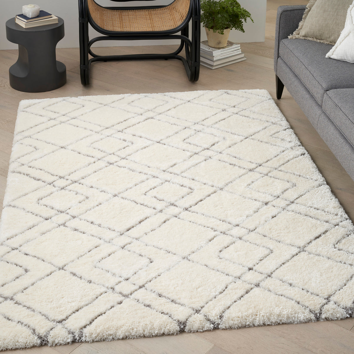 Dreamy Shag DRS07 Ivory Rug