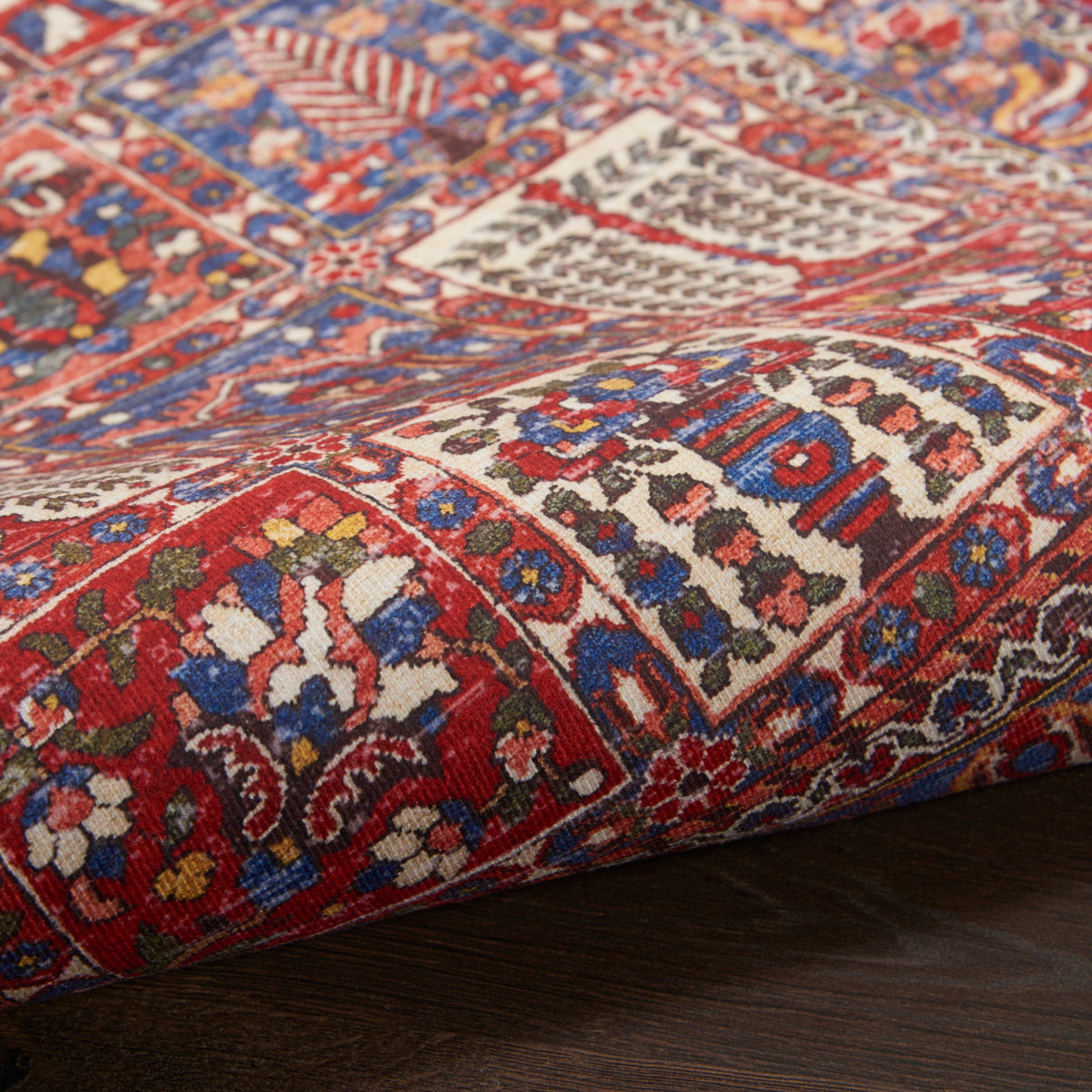 Fulton FUL05 Red Rug