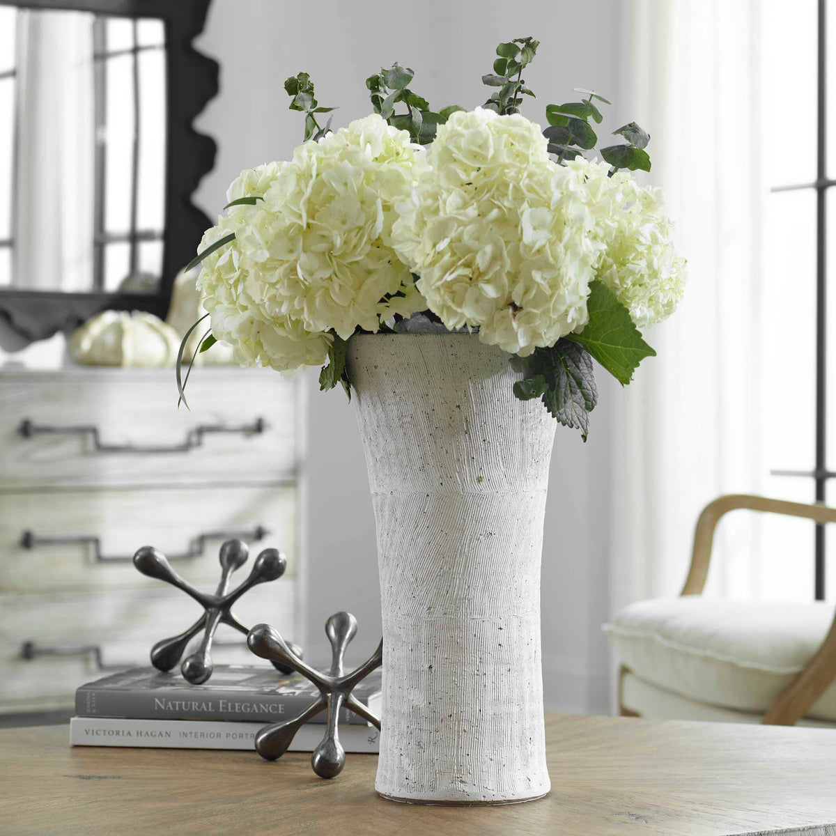 Floreana White Vase