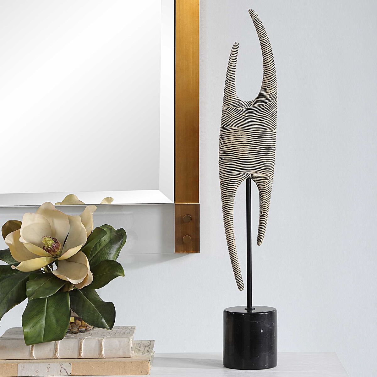 Pochette Ribbed Sculpture