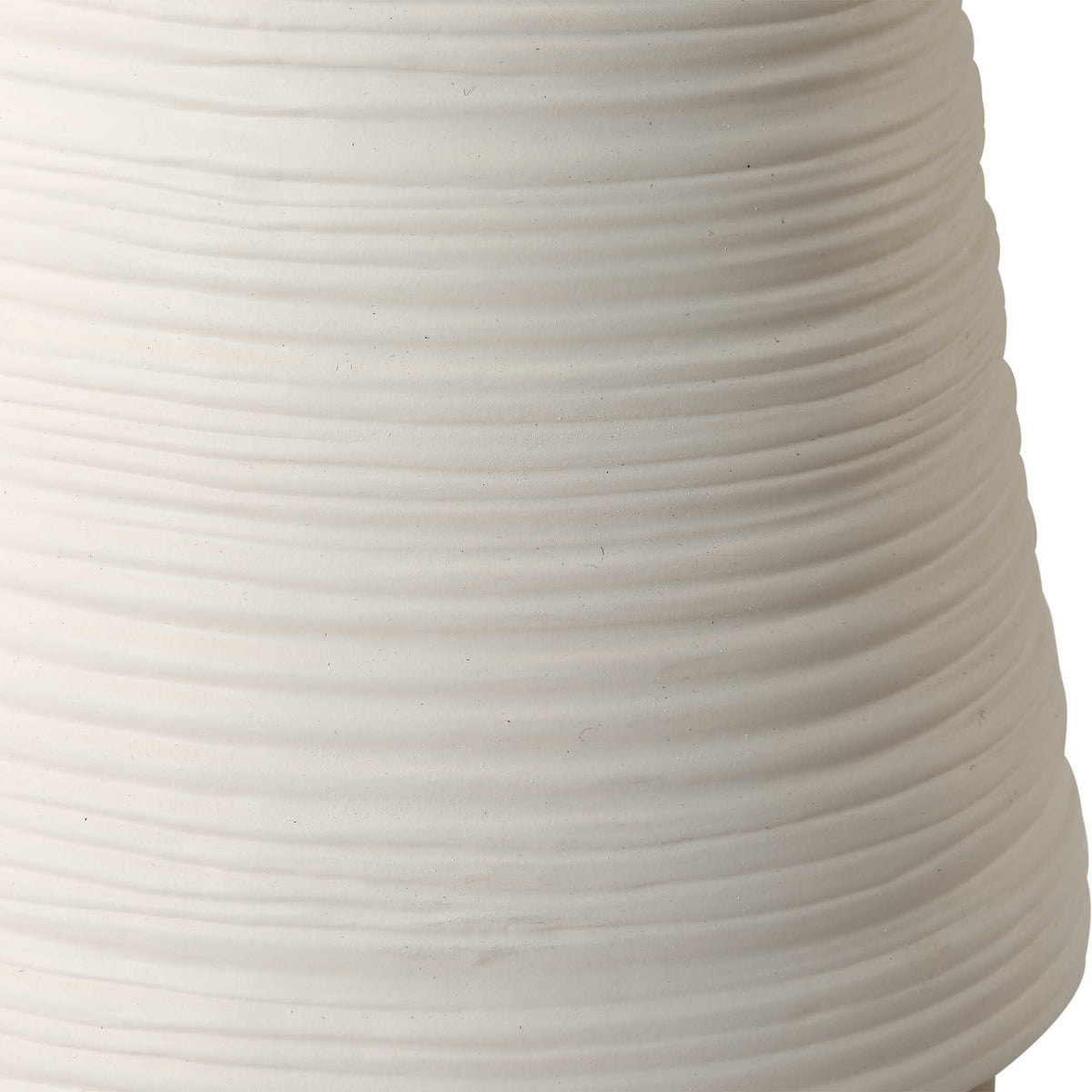 Ridgeline White Vases Set/2