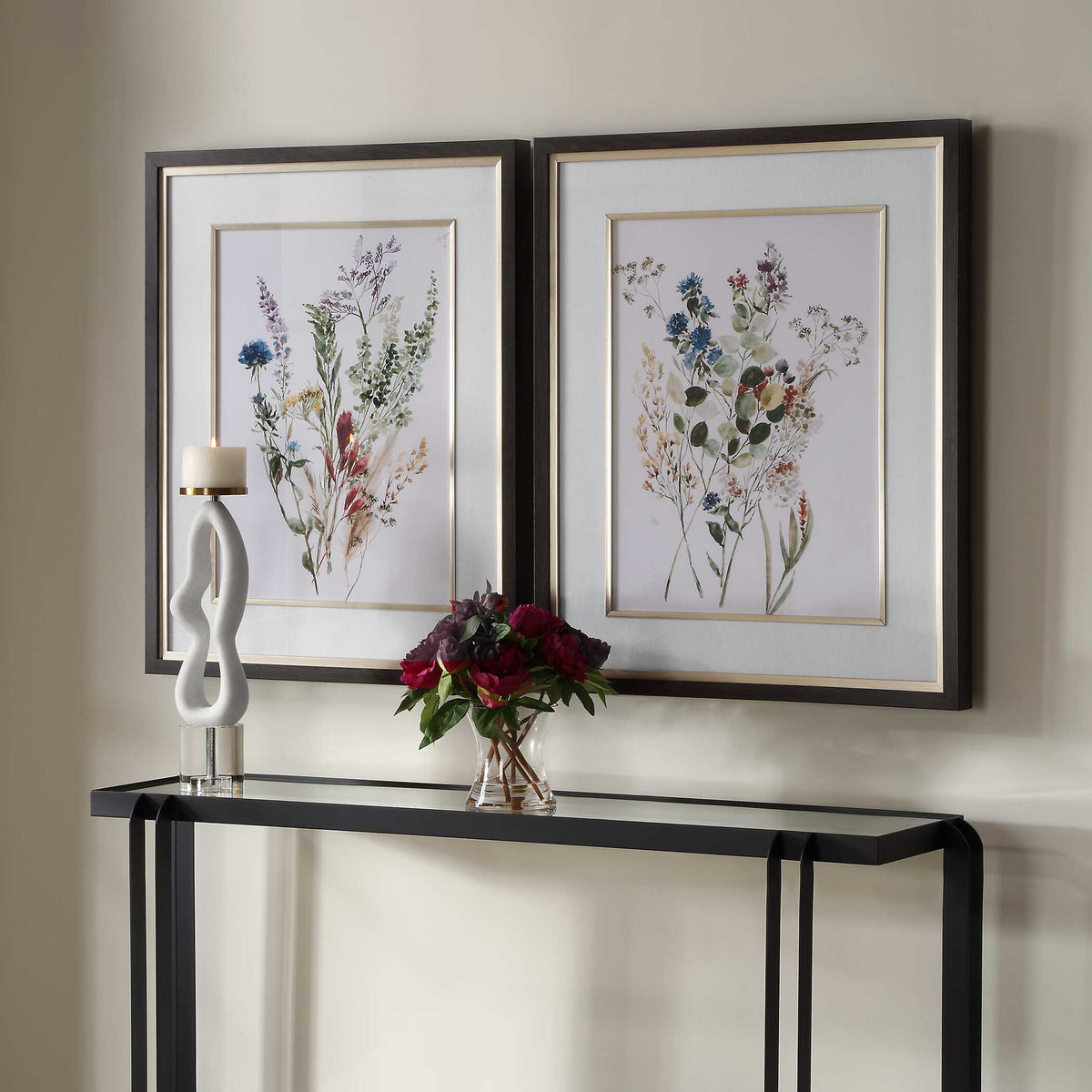 Delicate Flowers Framed Prints Set/2