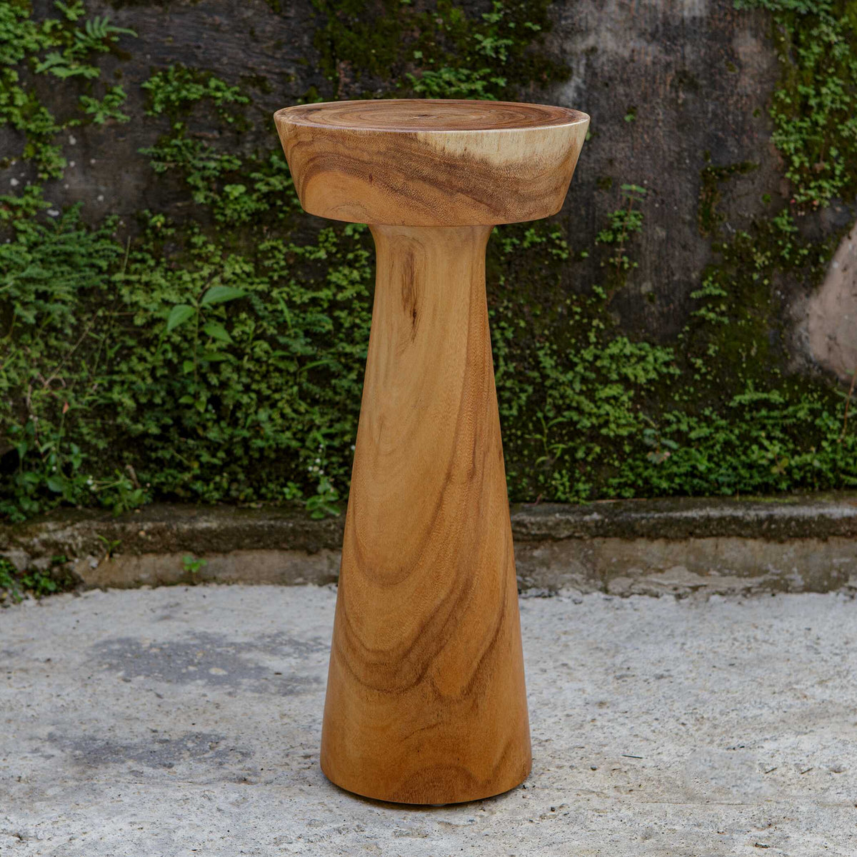 Mano Drink Table