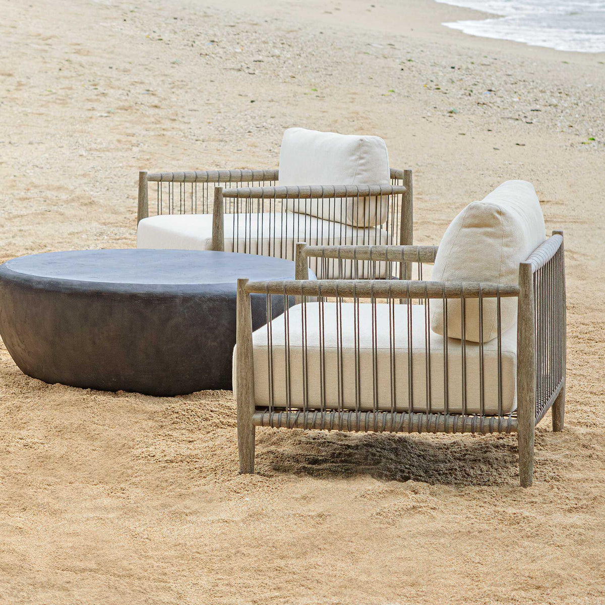 Borneo Outdoor Lounge Chair