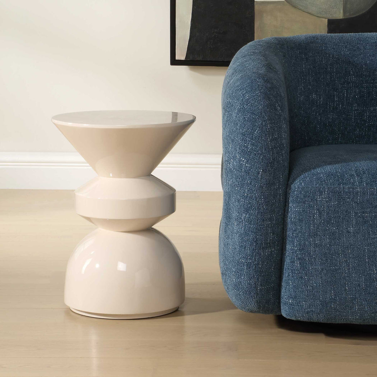 Lyford Modern Accent Table