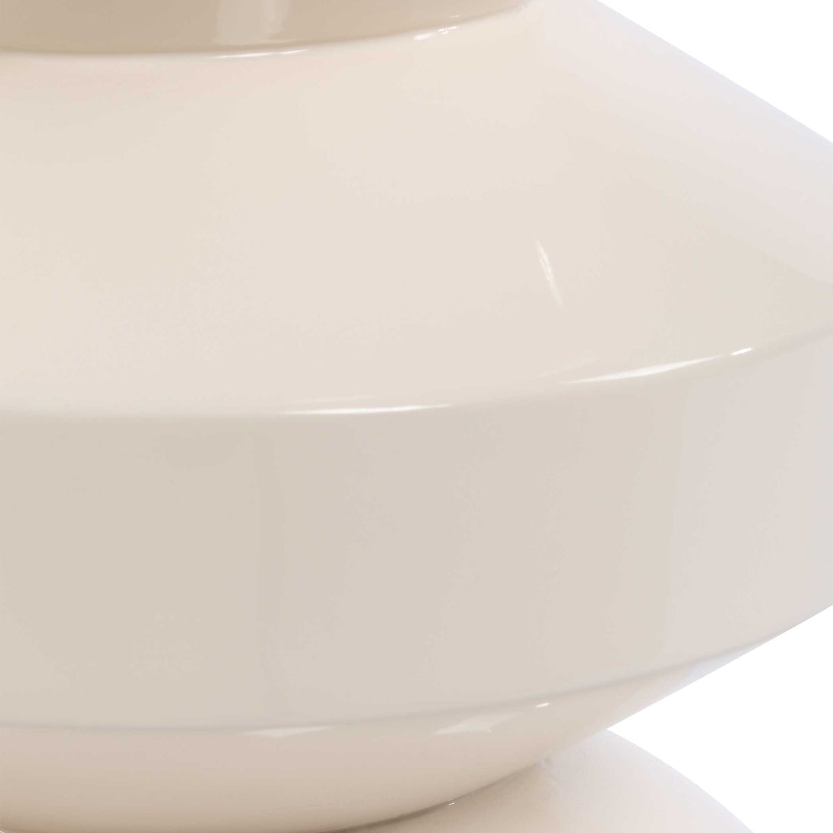 Lyford Modern Accent Table